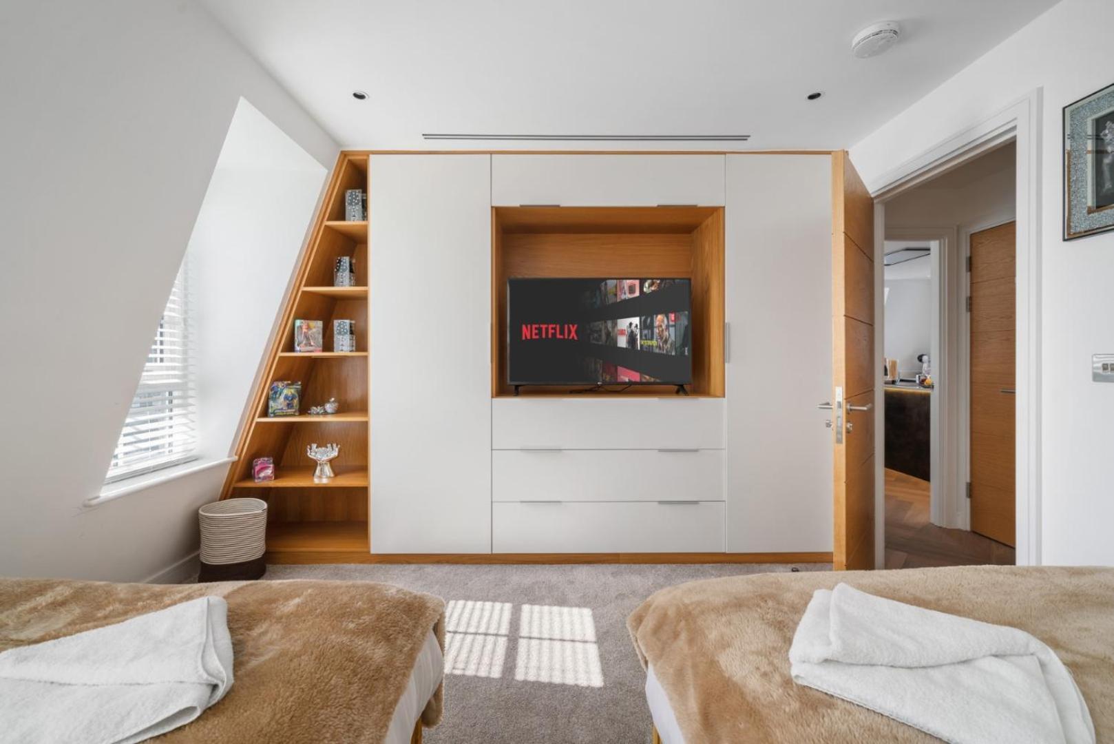 Elegant 3-Bedroom Penthouse In Marble Arch 70 London Exterior photo
